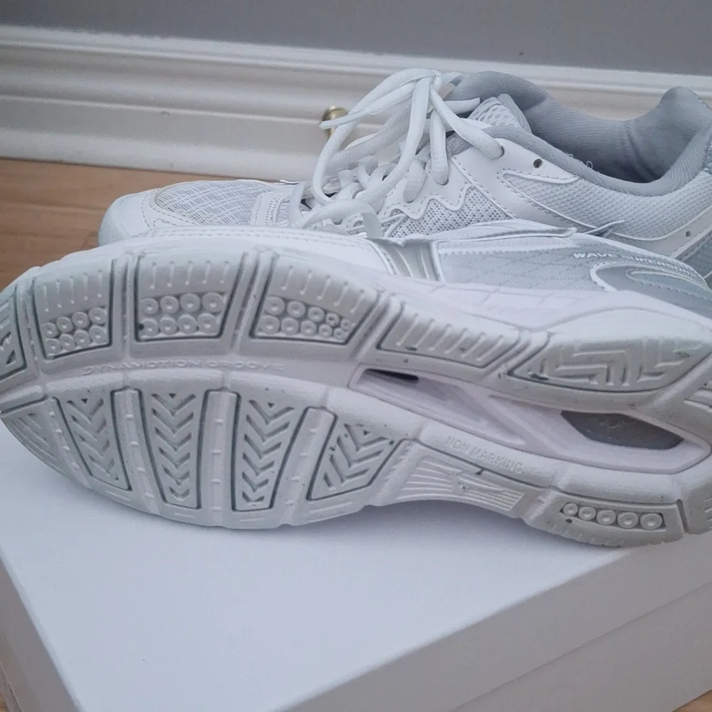 Indoor non marking court shoes - Picture 4 of 5